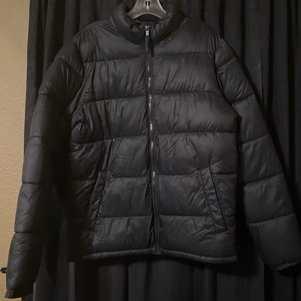 Old Navy men’s medium black puffy winter jacket